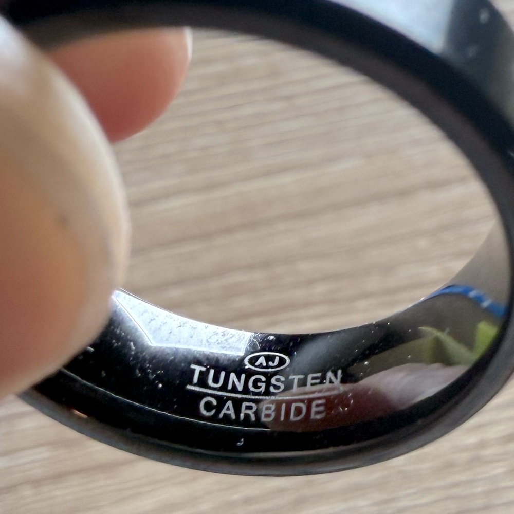 Tunsten size 10 mens band (ring) Onix Black